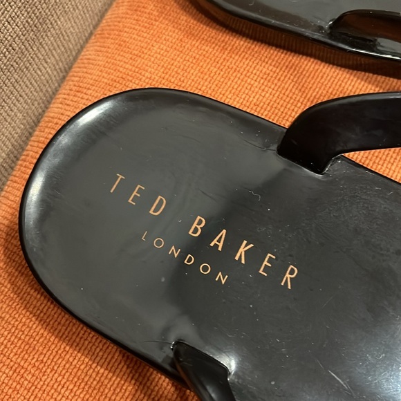 Ted Baker Aoshaf Bow Jelly Flip Flops Black / White Bow Ross Gold Details size 7 - Picture 4 of 13